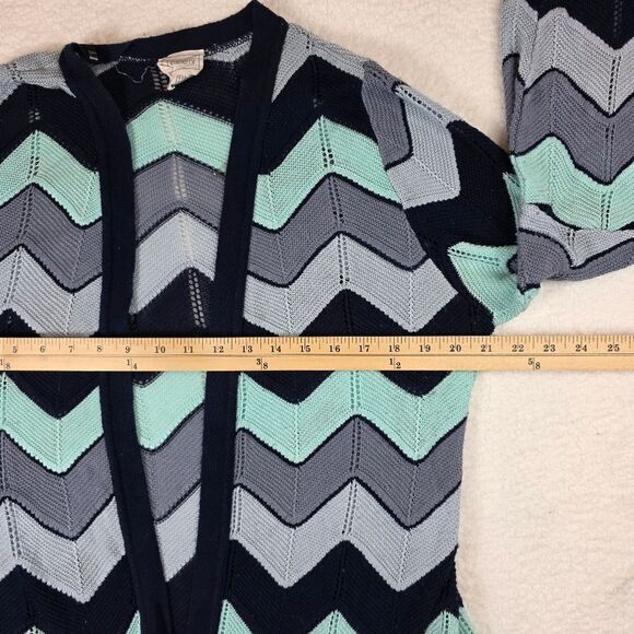Teaberry Blue,Gray And White Chevron Cardigan Sweater Size Large - Picture 9 of 13